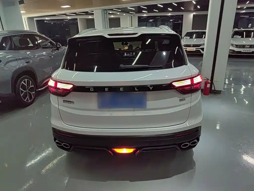 Geely Binyue — миниатюра 6