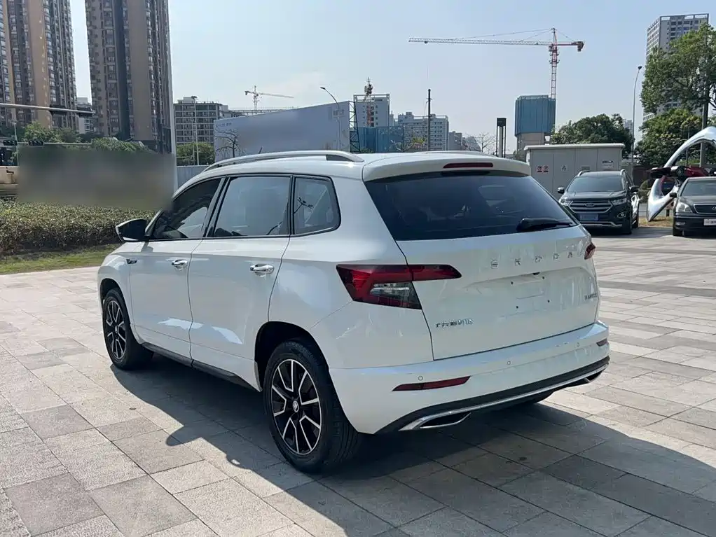 Skoda Karoq — миниатюра 11