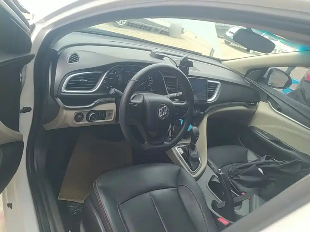 Buick Excelle — миниатюра 10
