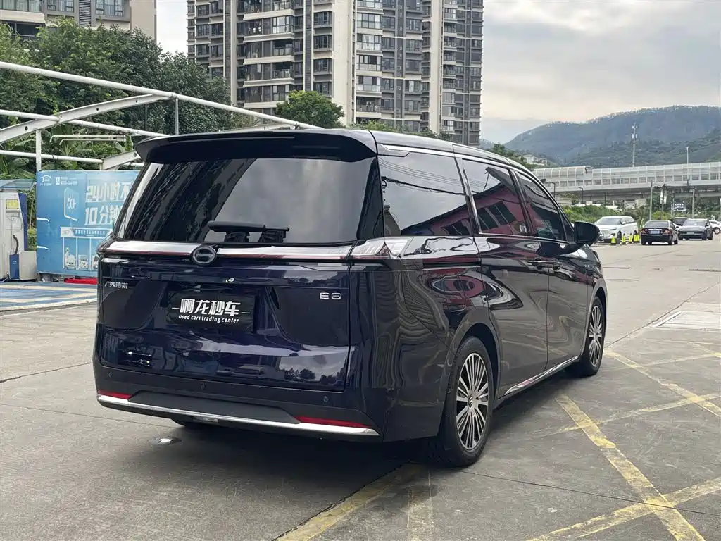 GAC Motor Trumpchi E8 PHEV — миниатюра 9