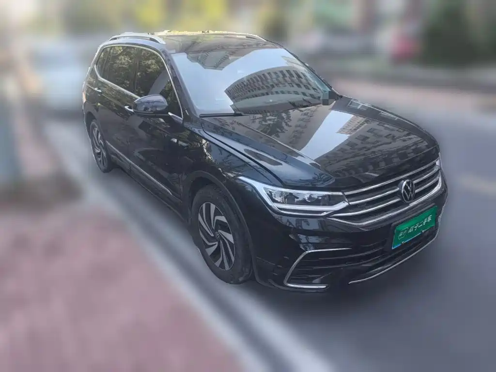 Volkswagen Tiguan L — миниатюра 24