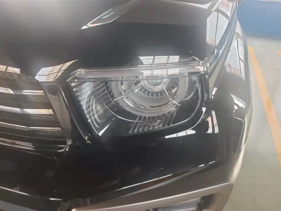 TANK TANK 700 NEW ENERGY