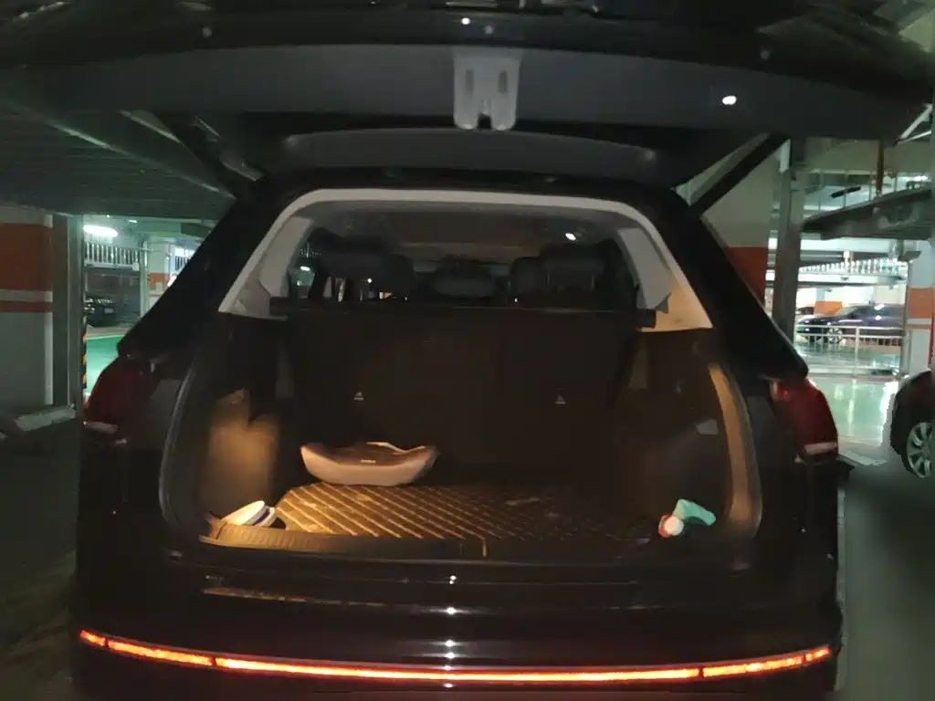 Volkswagen Tiguan L — миниатюра 10