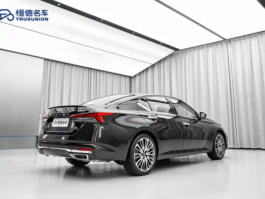 Nissan Teana — миниатюра 5