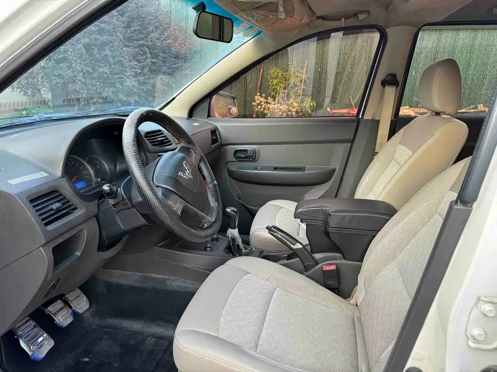 Wuling Hongguang — миниатюра 4