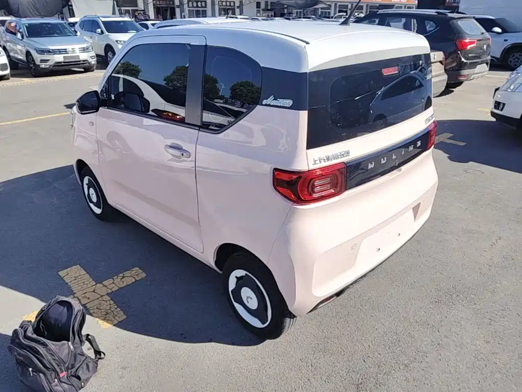 Wuling MINIEV — миниатюра 5