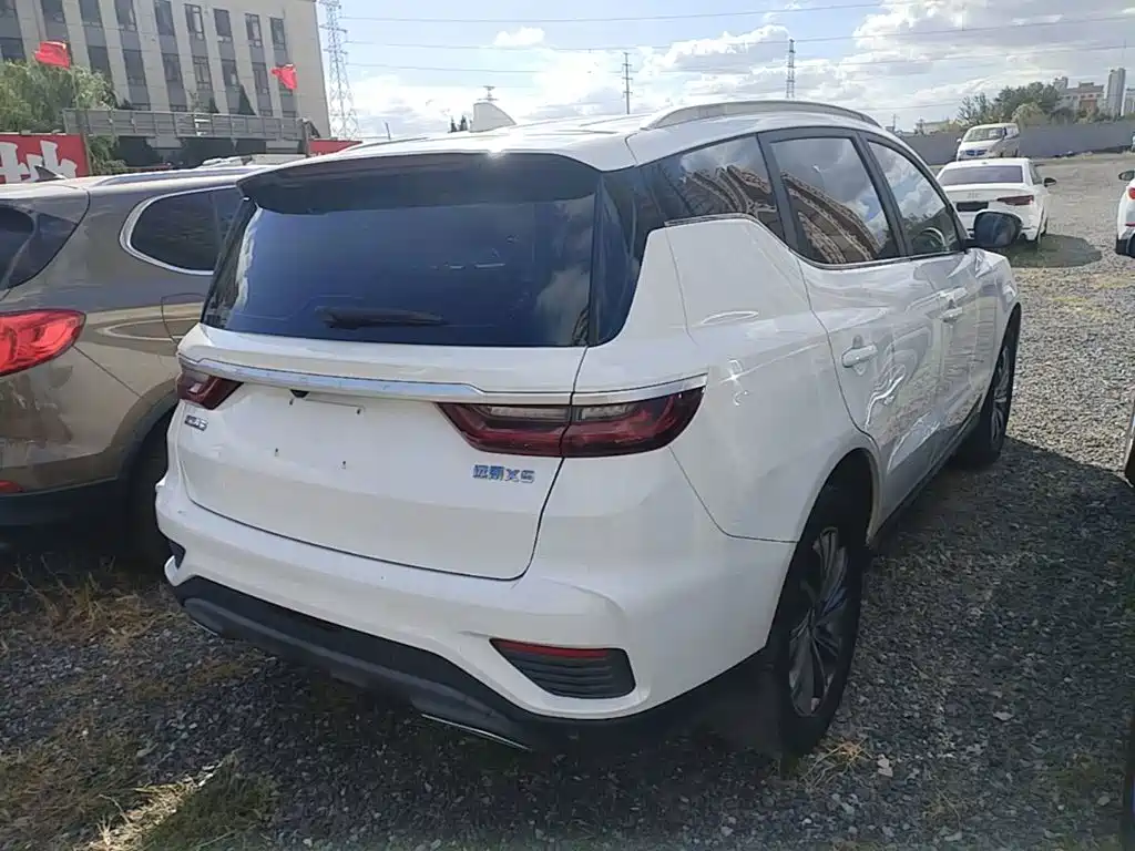 Geely Vision X6 — миниатюра 7