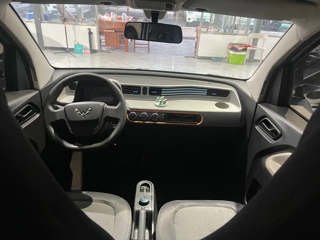 Wuling MINIEV — миниатюра 6