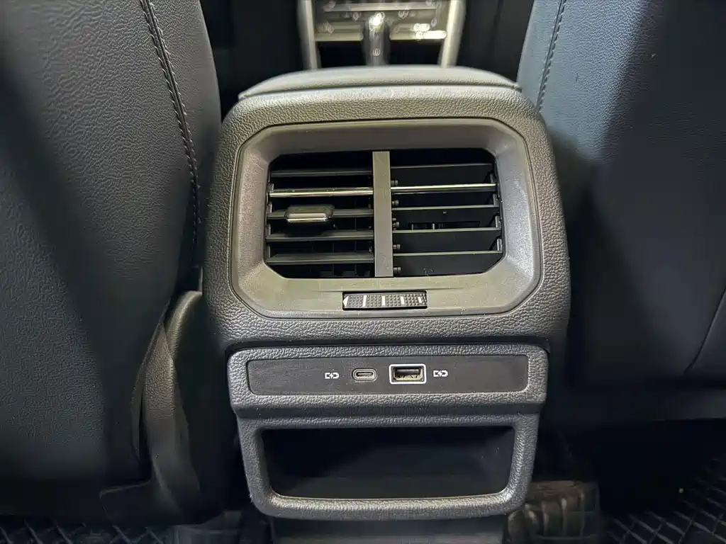 Volkswagen Tharu — миниатюра 15