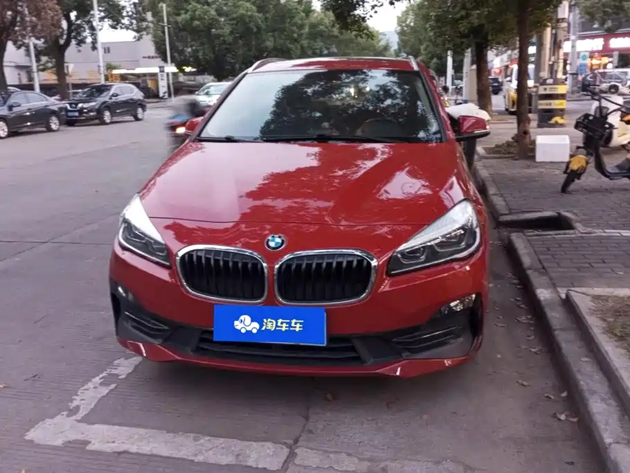 BMW 2 Series Active Tourer — миниатюра 2