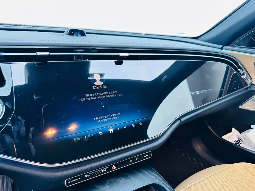 Mercedes-Benz E-Class — миниатюра 8
