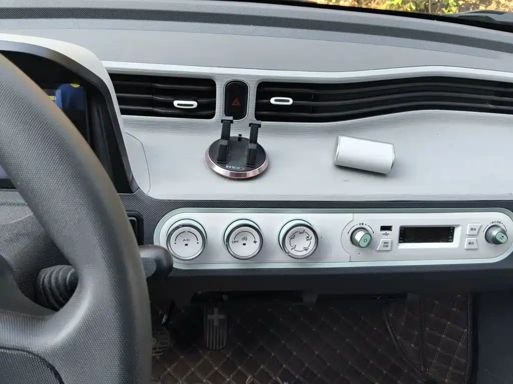 Wuling MINIEV — миниатюра 14