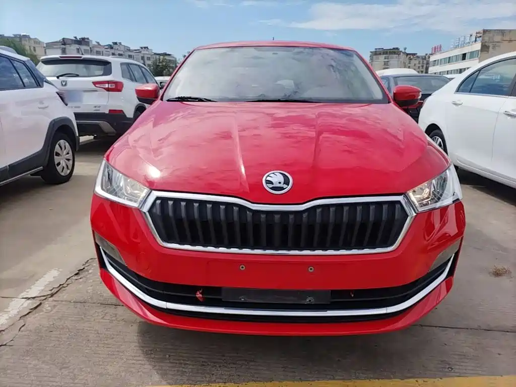 Skoda Rapid Spaceback — миниатюра 3