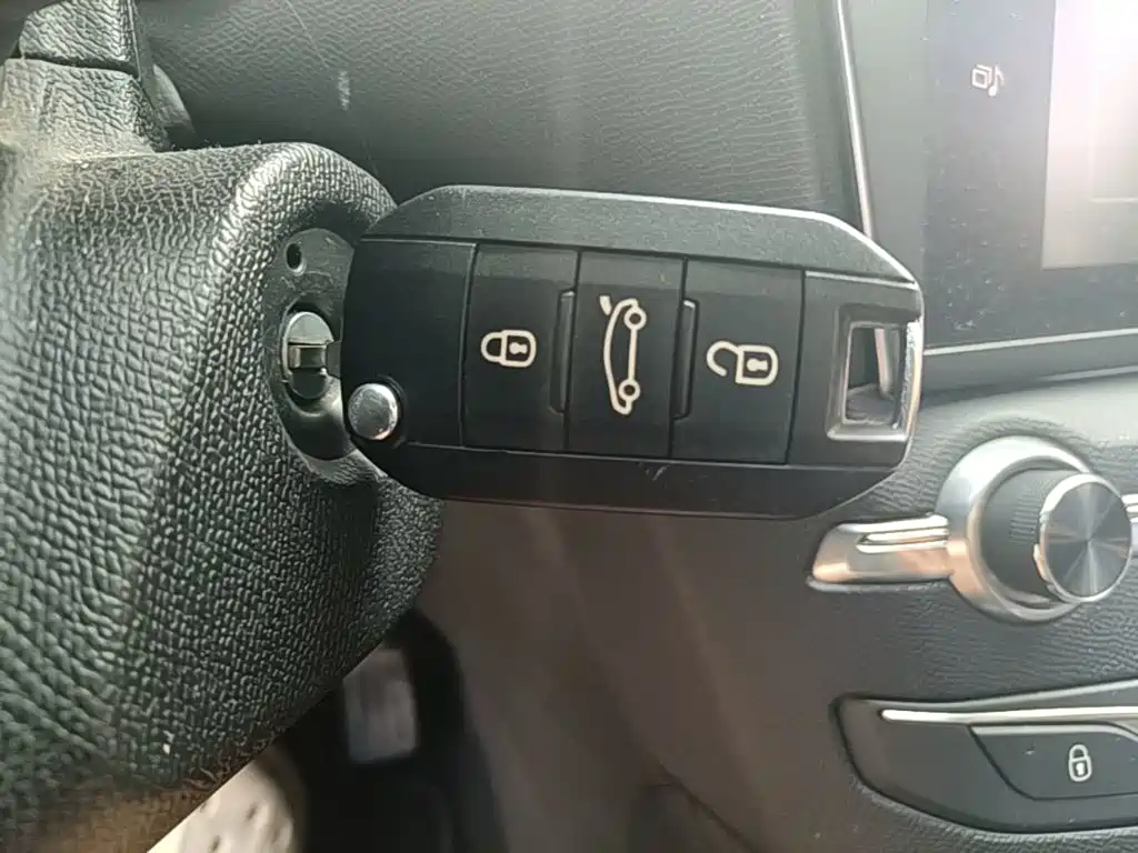 Peugeot 408 — миниатюра 9