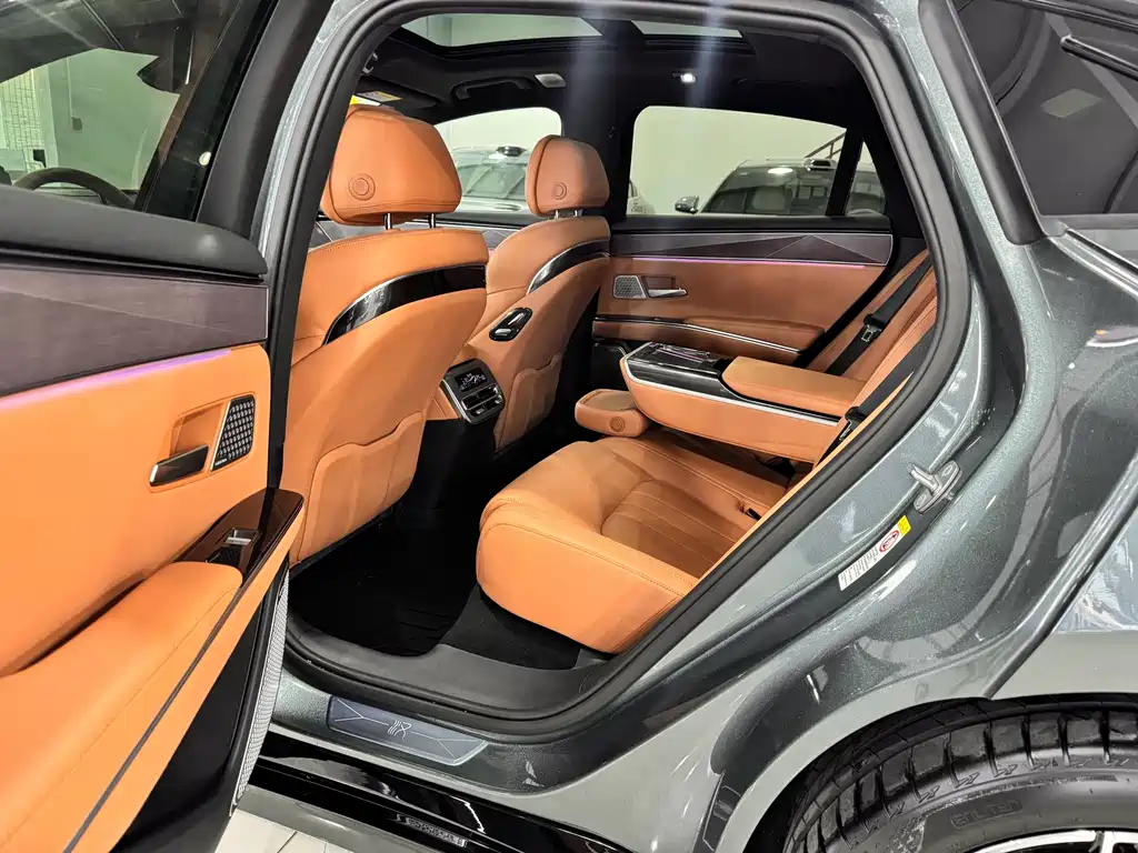 BYD Хань Ли — миниатюра 6