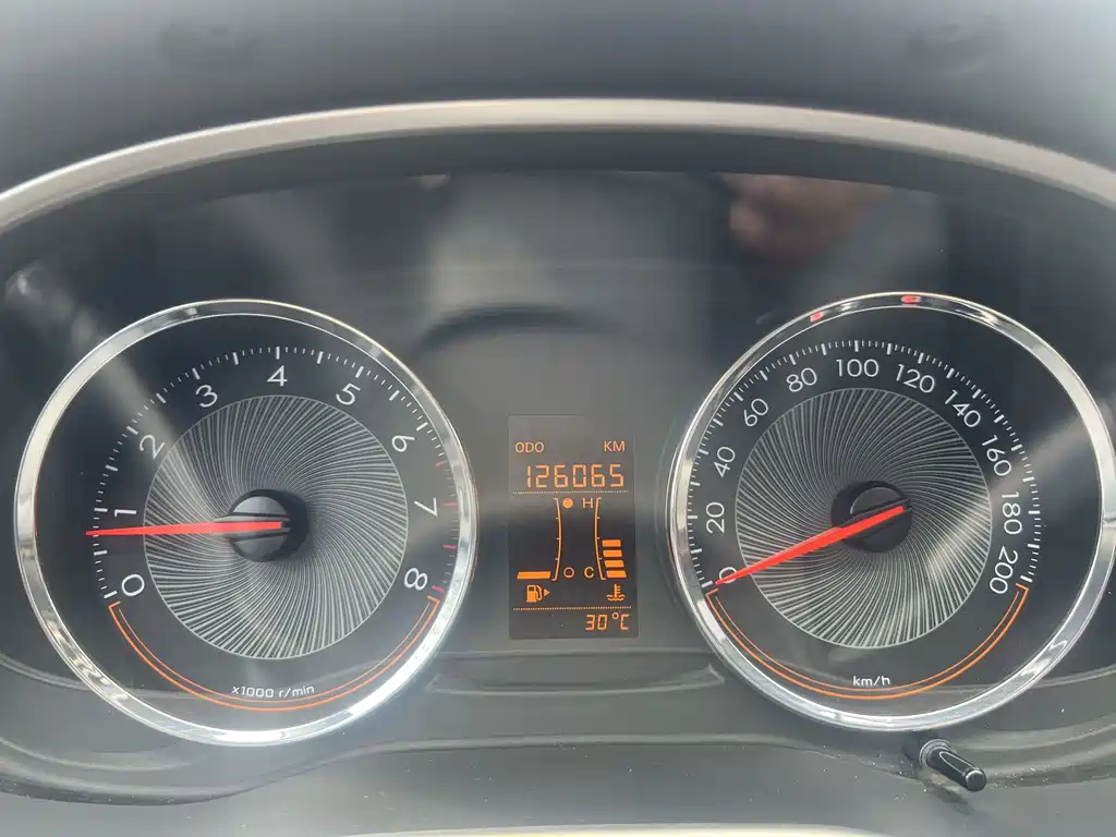 Chevrolet Sail — миниатюра 12