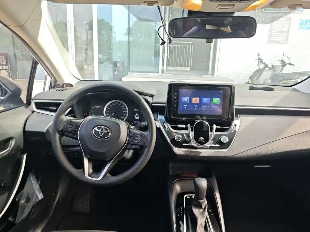 Toyota Corolla — миниатюра 10