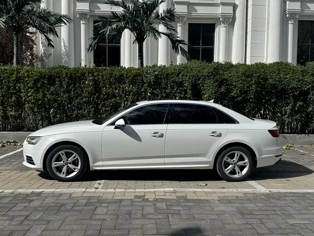 Audi A4L — миниатюра 12