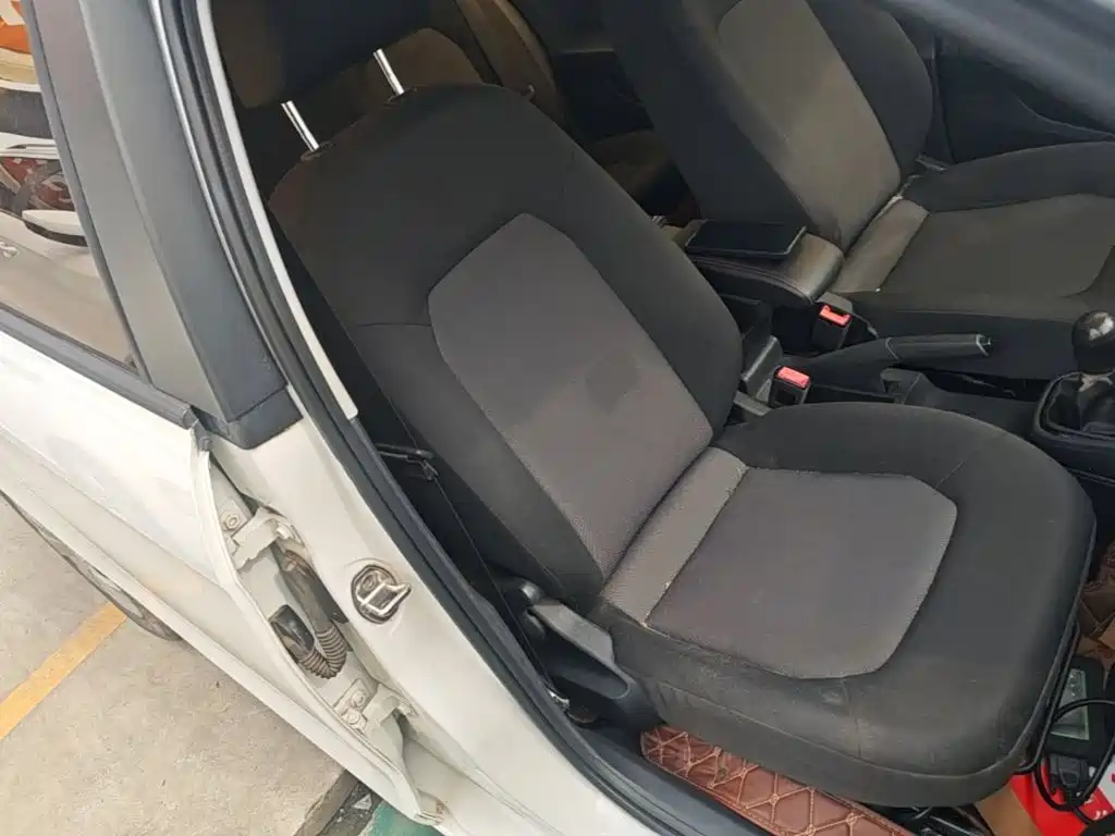 Volkswagen Jetta — миниатюра 25