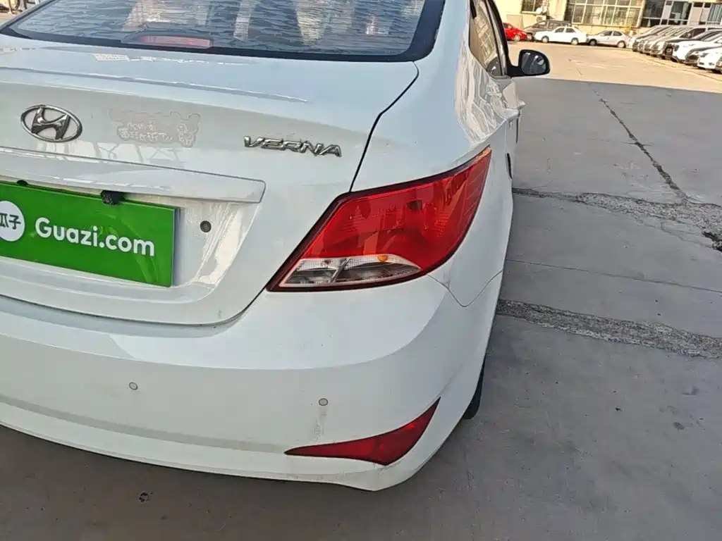 Hyundai Verna — миниатюра 8