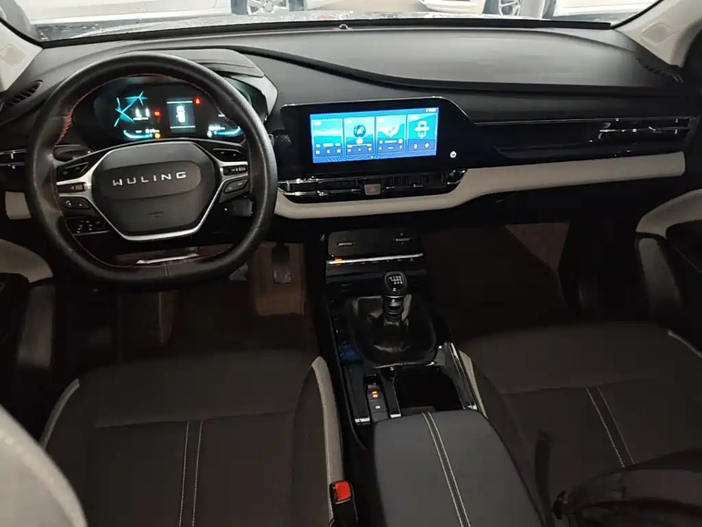 Wuling Victory — миниатюра 10
