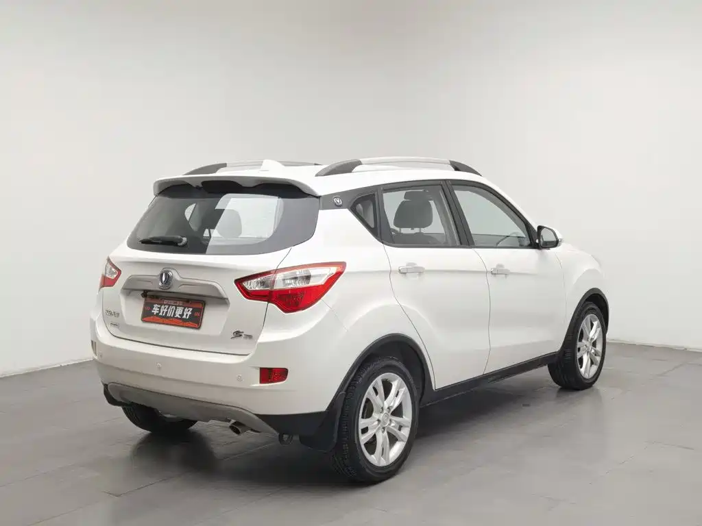 Changan CS35 — миниатюра 2