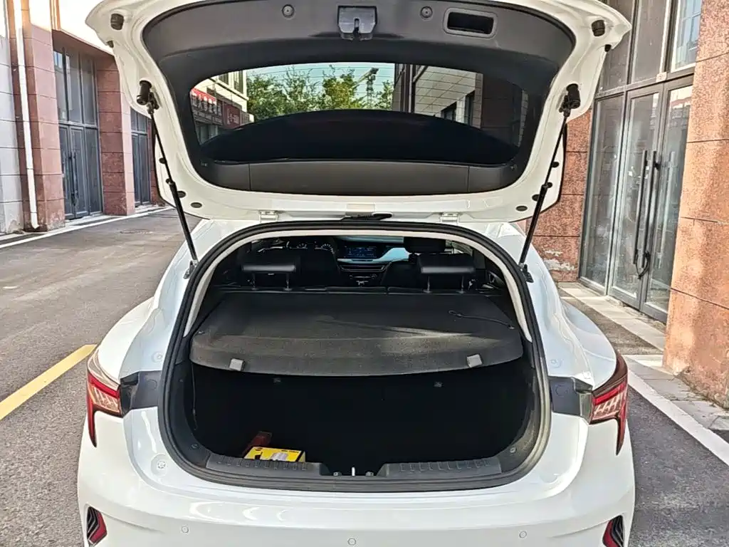 Changan Eado XT — миниатюра 19
