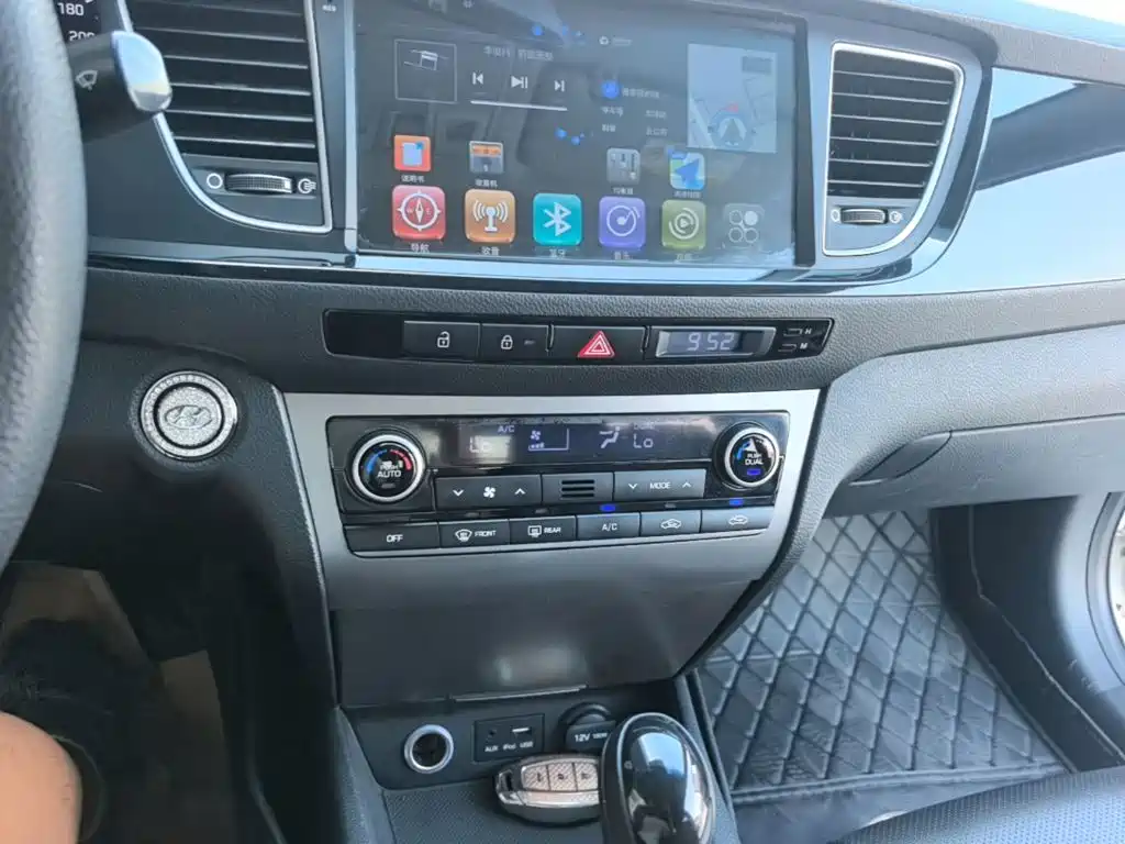Hyundai Mistra — миниатюра 13