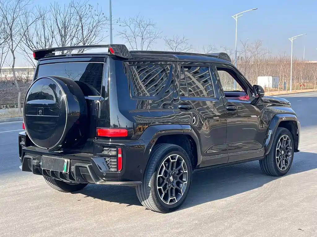 TANK TANK 700 NEW ENERGY