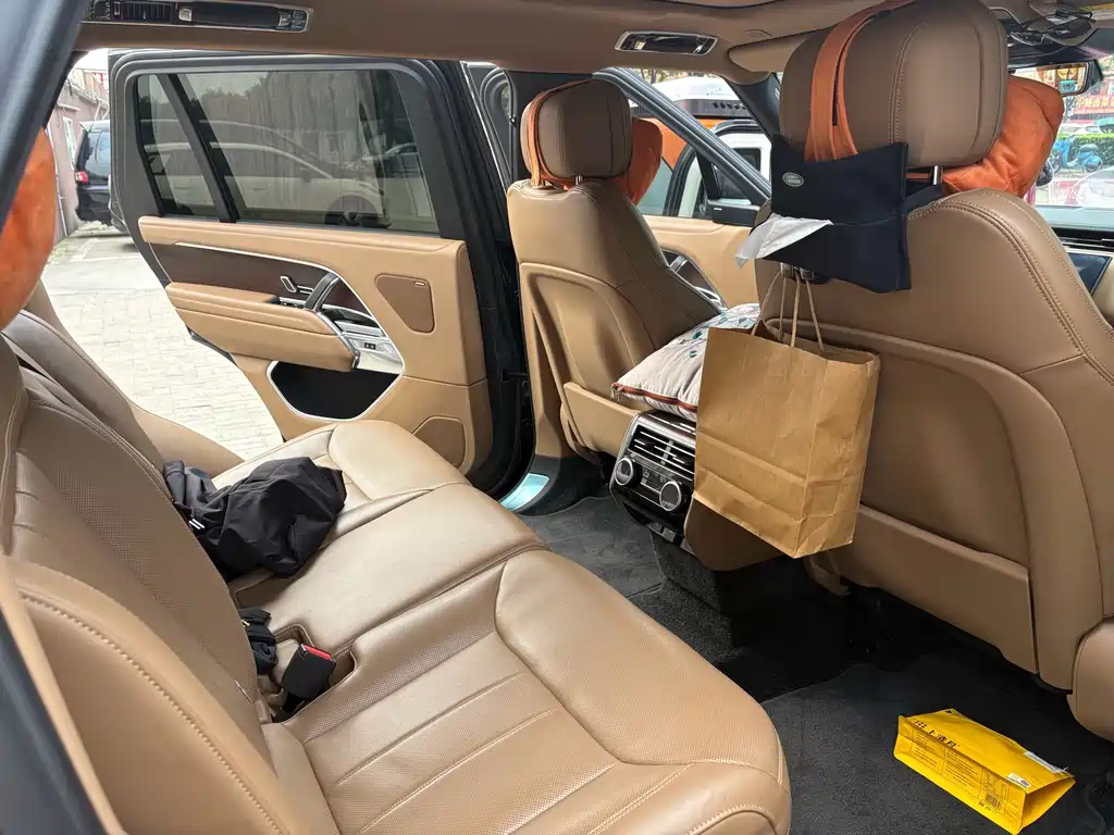 Land Rover Range Rover — миниатюра 6