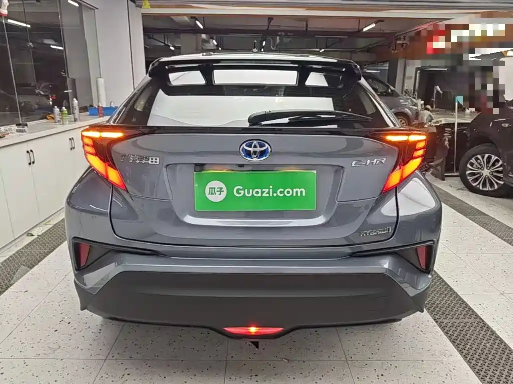 Toyota C-HR — миниатюра 6