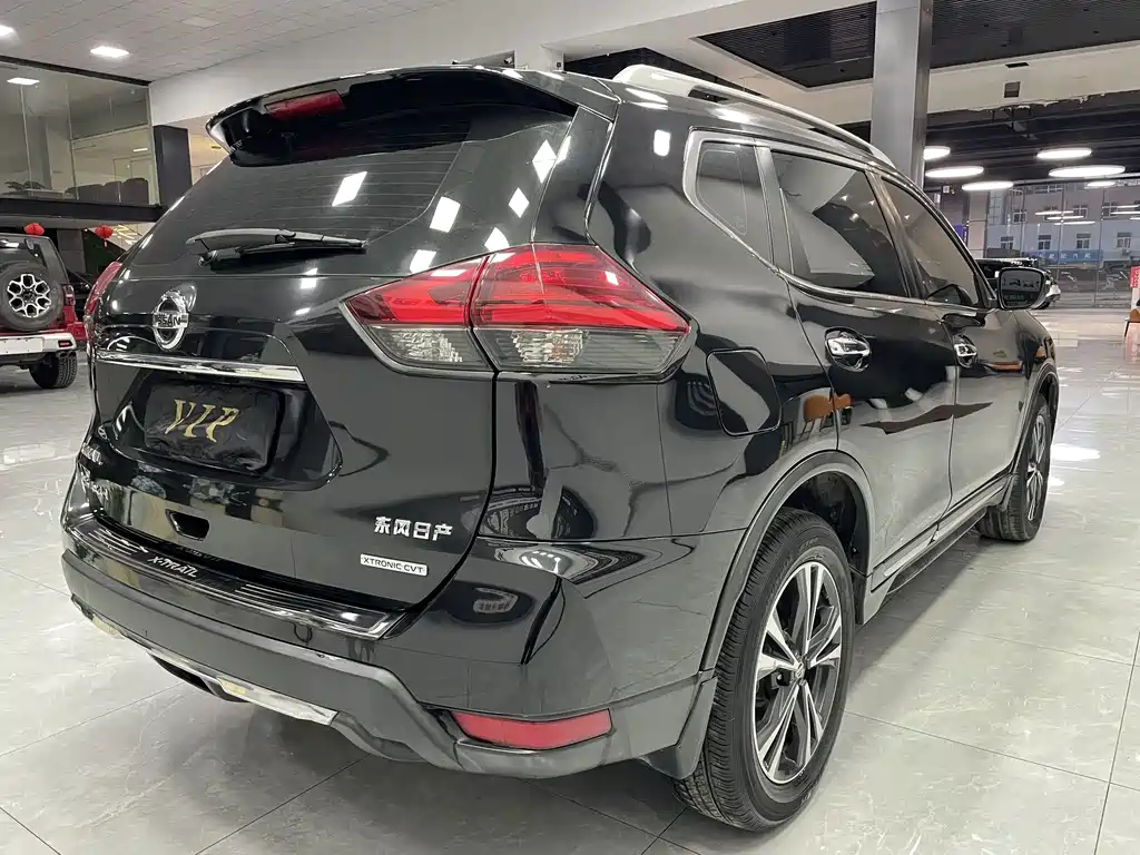 Nissan X-Trail — миниатюра 6