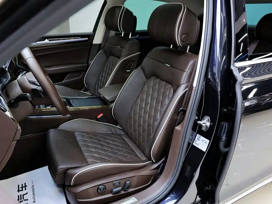 Volkswagen Phideon Facelift 380TSI 2WD Flagship Edition, фото 27