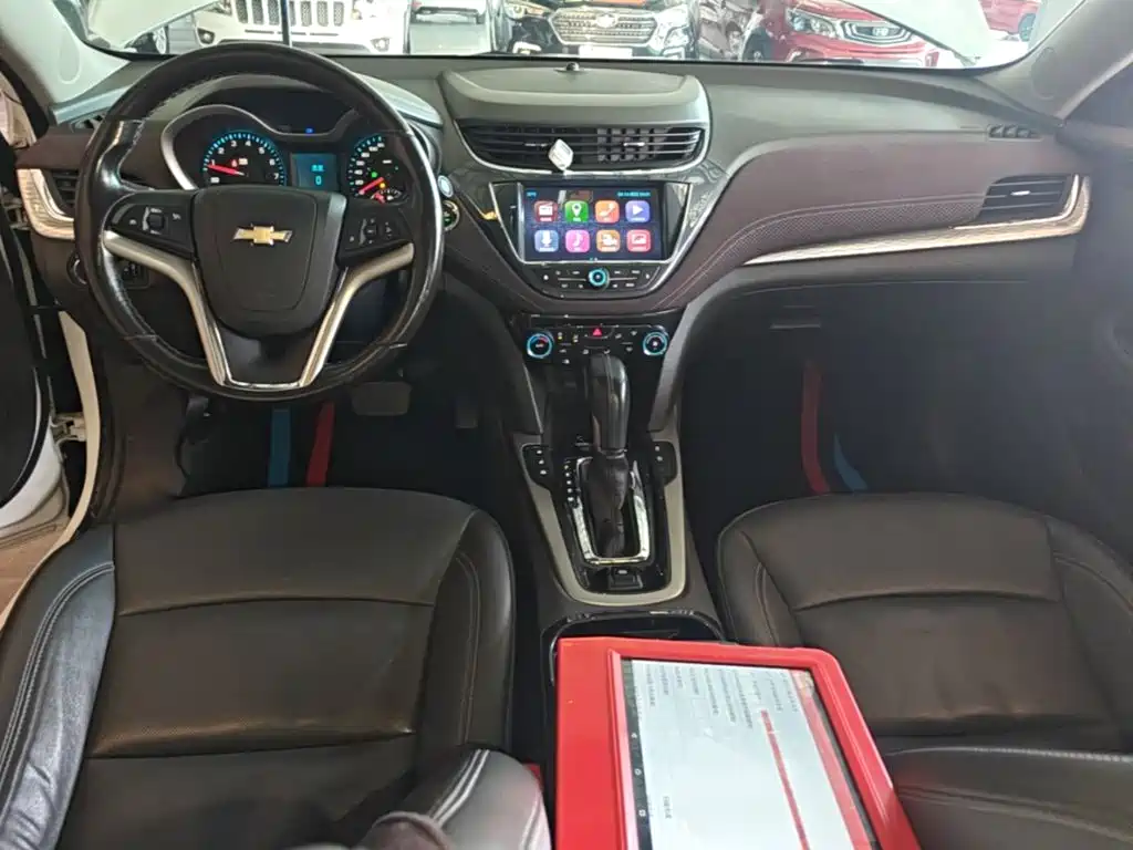 Chevrolet Malibu — миниатюра 10