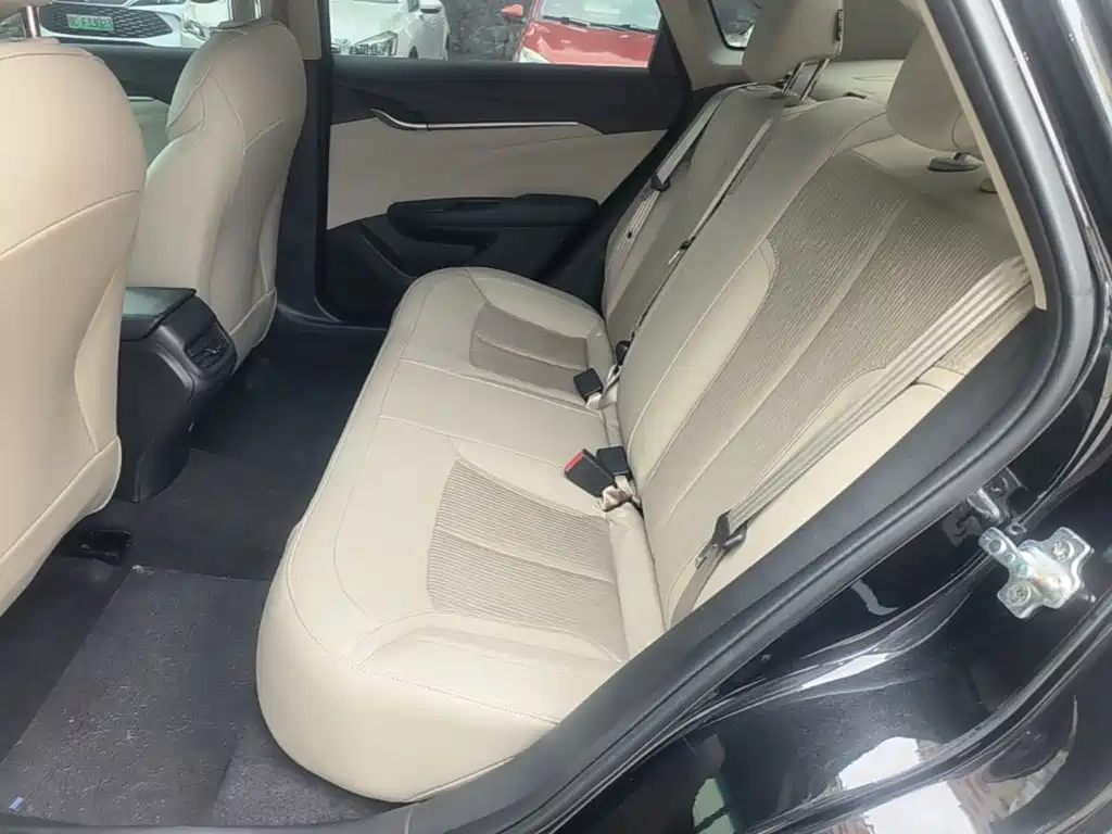 Buick Excelle — миниатюра 17