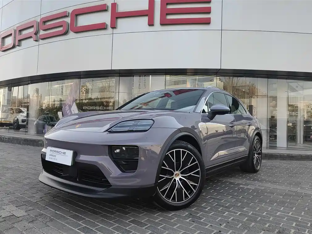 Porsche Macan EV 2024
