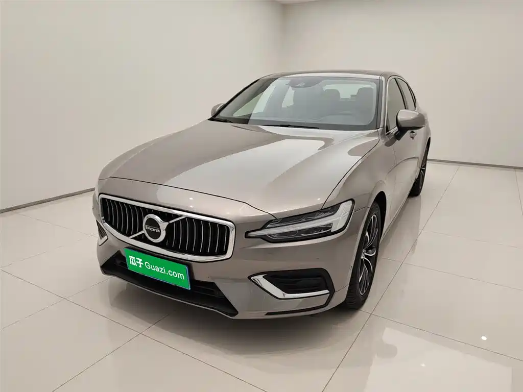 Volvo S60 2021