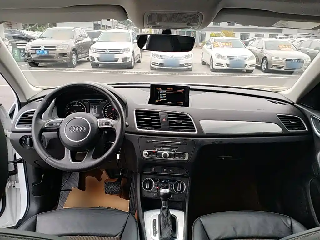 Audi Q3 — миниатюра 10