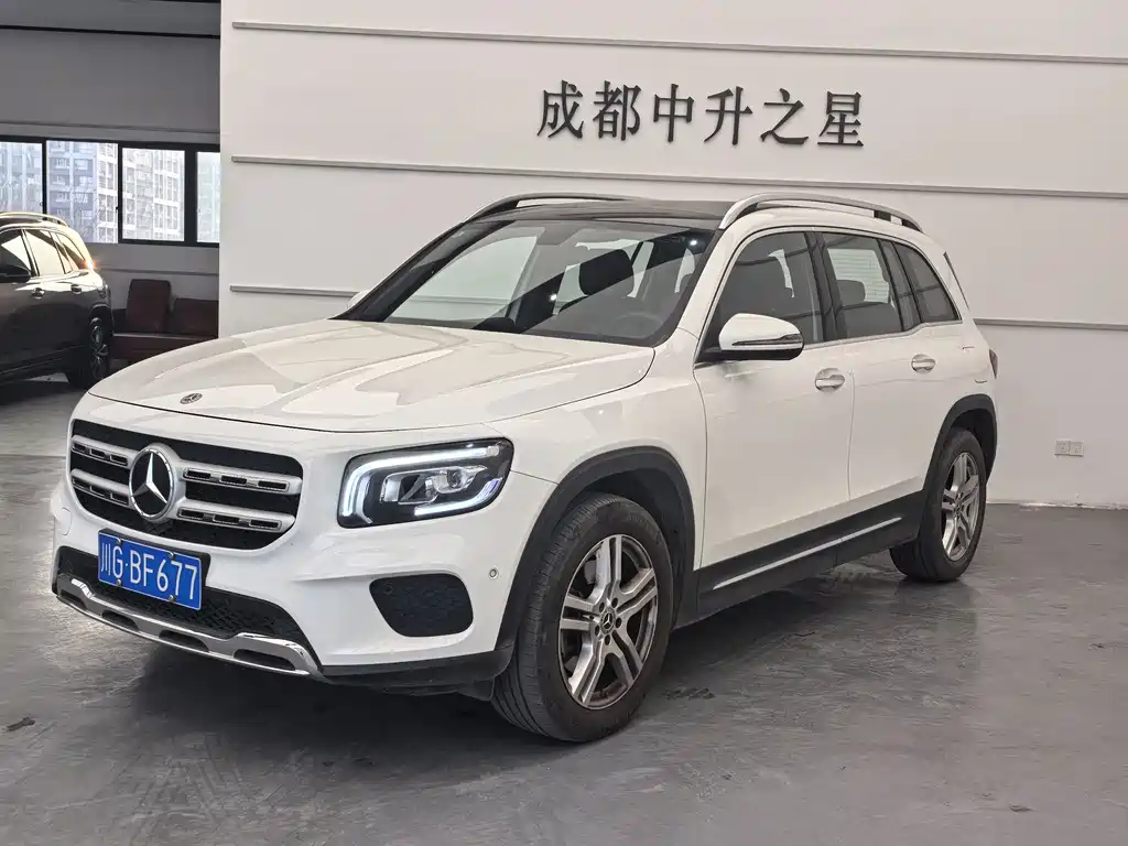 MERCEDES-BENZ GLB