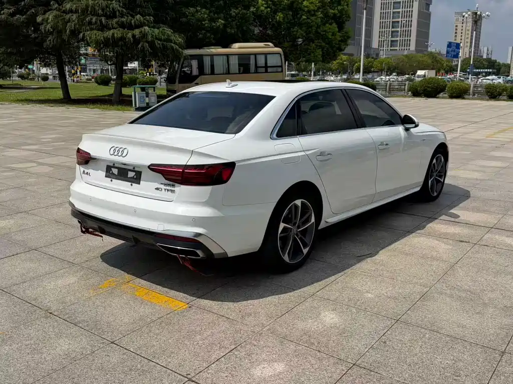 Audi A4L — миниатюра 9