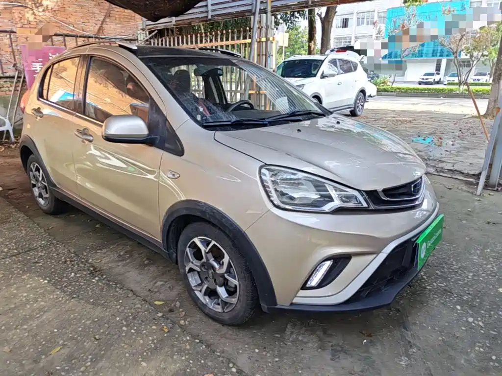 Geely Vision X1 — миниатюра 4