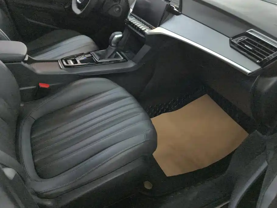 Peugeot 408 — миниатюра 8