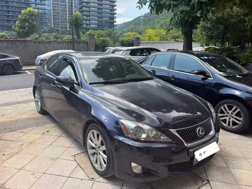 Lexus IS — миниатюра 2