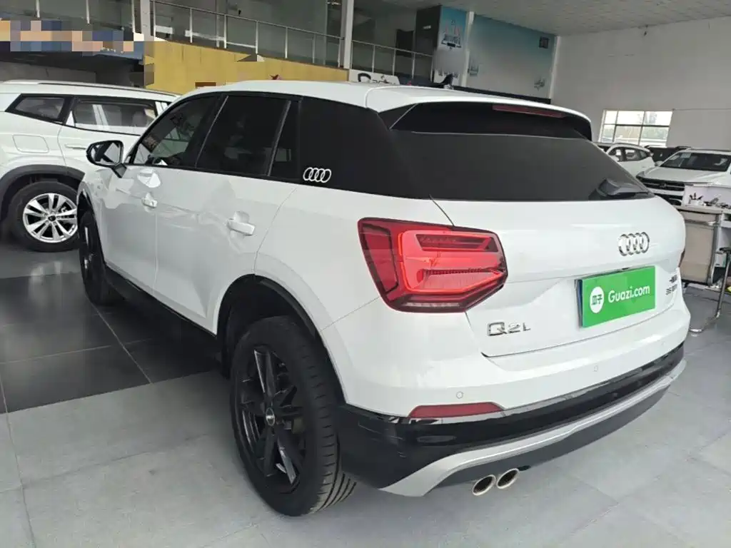 Audi Q2L — миниатюра 5