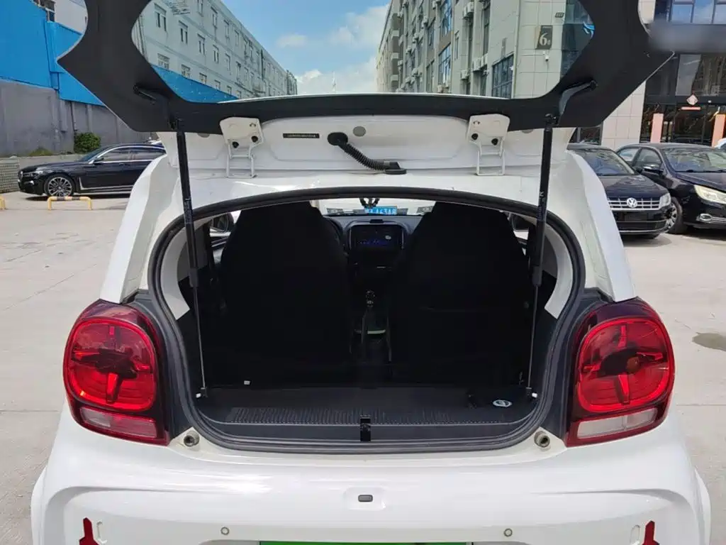 Roewe Clever — миниатюра 19