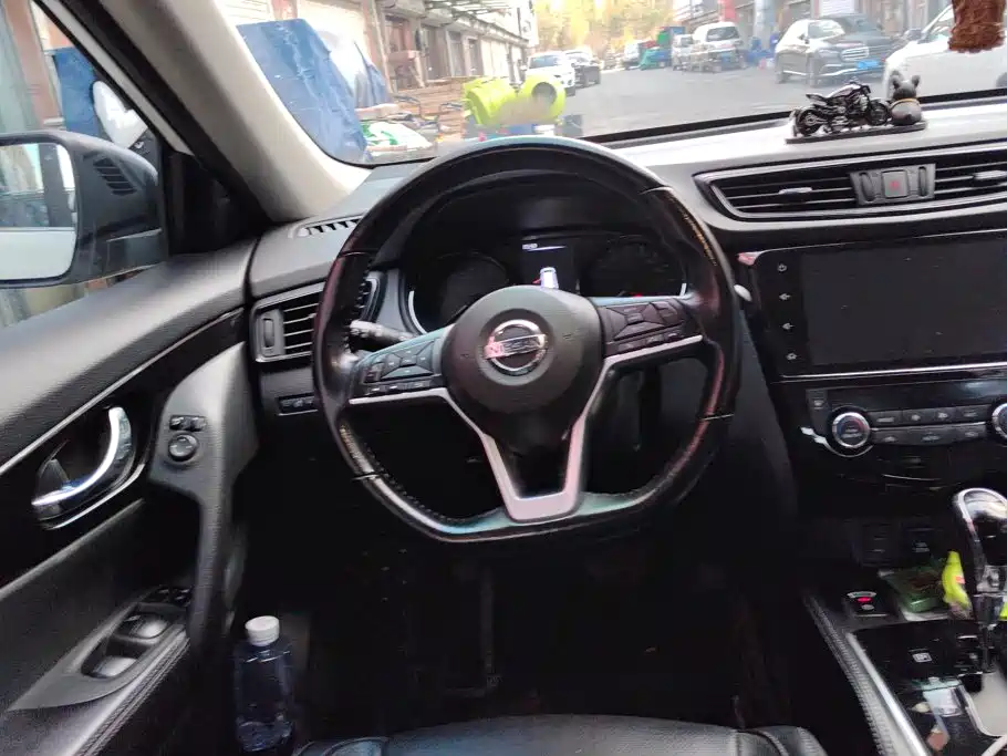Nissan X-Trail — миниатюра 15