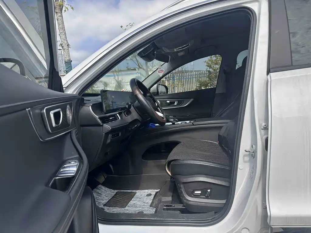 Chery Tiggo 8 PRO — миниатюра 2