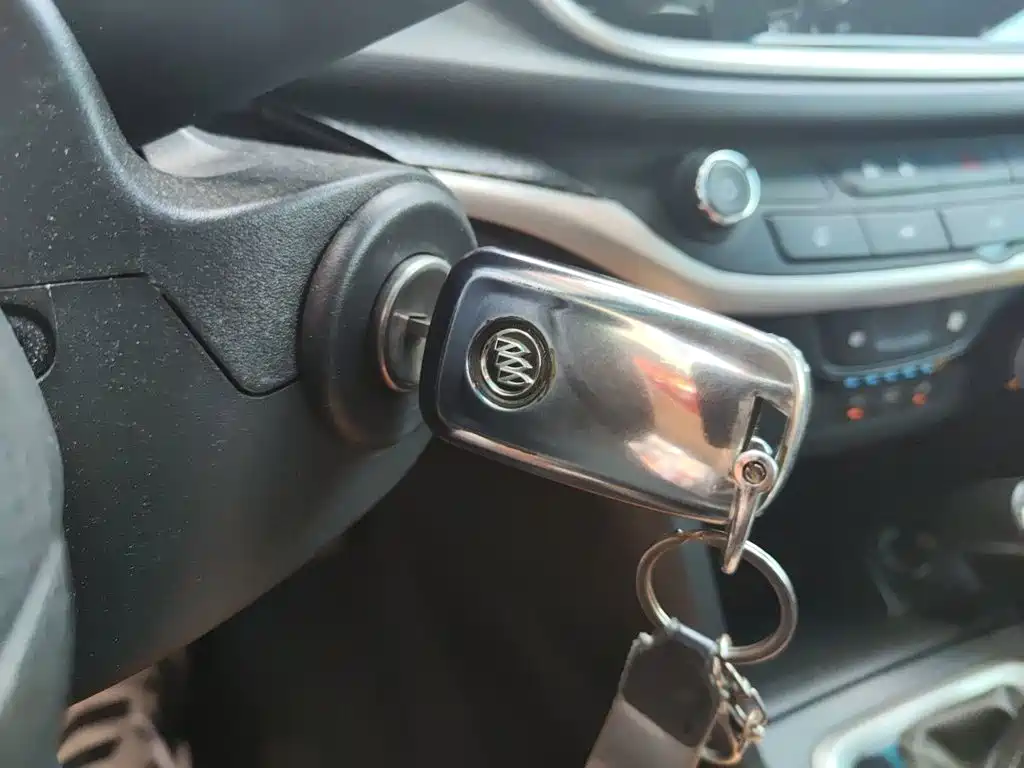Buick Excelle — миниатюра 9