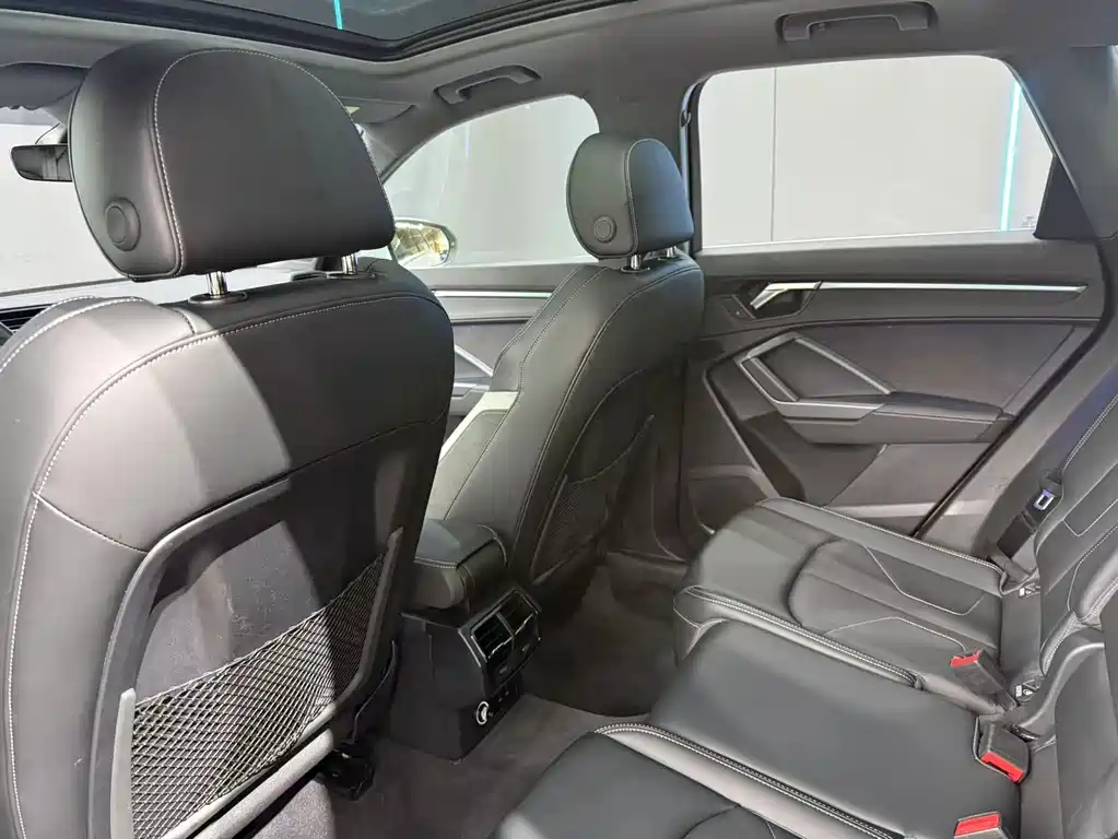 Audi Q3 — миниатюра 10