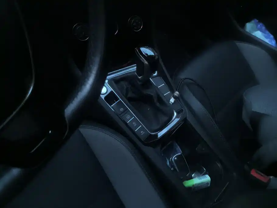 Volkswagen Sagitar — миниатюра 16